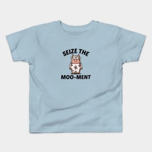 Seize The Moo-Ment - Cute Cow Pun Kids T-Shirt